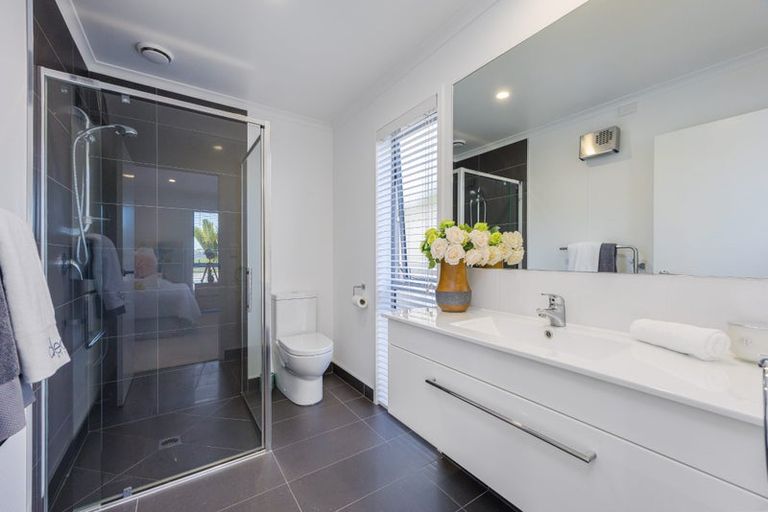 Photo of property in 67 Manuel Road, Silverdale, 0932