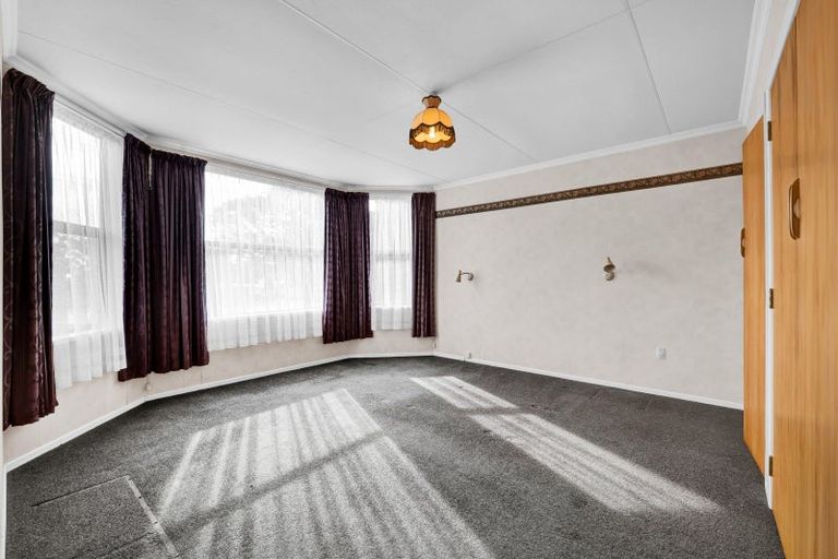 Photo of property in 147 Regan Street, Stratford, 4332