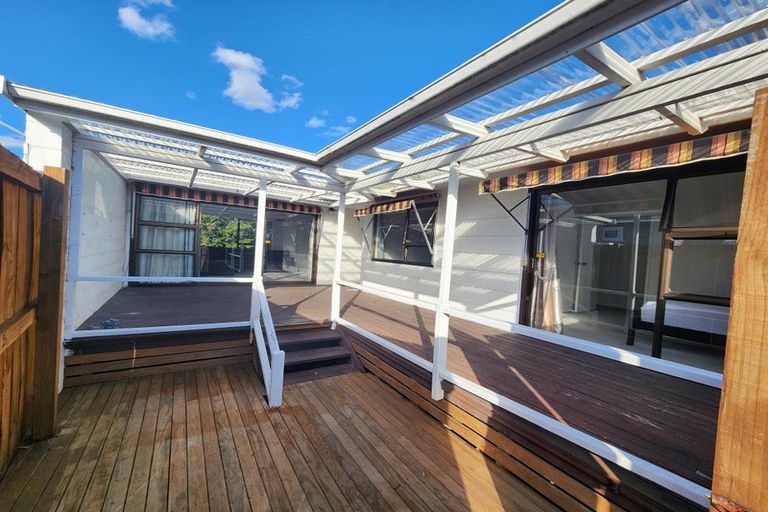 Photo of property in 2/5 Nelson Avenue, Northcote Point, Auckland, 0627