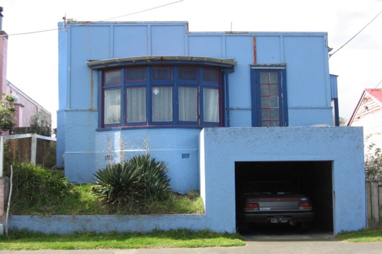 Photo of property in 16 Seafront Road, Castlecliff, Whanganui, 4501