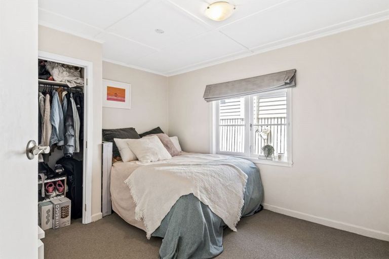 Photo of property in 96 Calliope Road, Stanley Point, Auckland, 0624