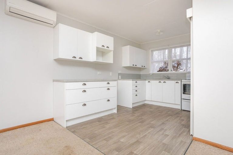 Photo of property in 9/25 Queen Street, Dannevirke, 4930