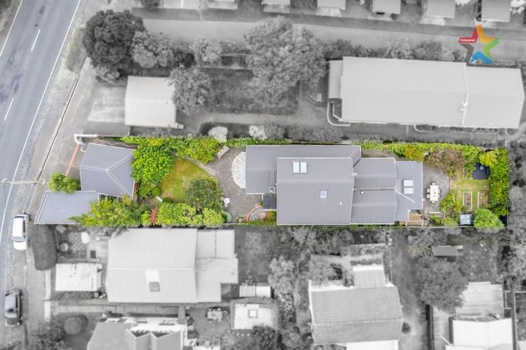 Photo of property in 377 Muritai Road, Eastbourne, Lower Hutt, 5013