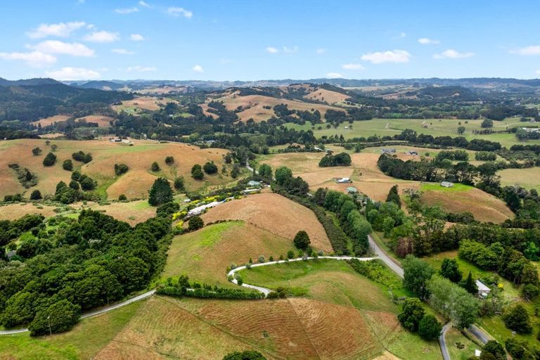 Photo of property in 71a Rapson Road, Kaukapakapa, 0871