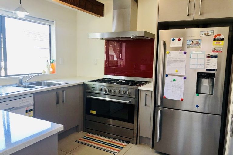 Photo of property in 3/6 Mimosa Place, Half Moon Bay, Auckland, 2012