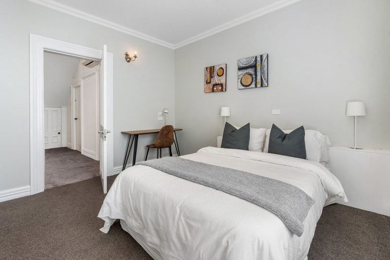 Photo of property in 422 Highgate, Roslyn, Dunedin, 9010