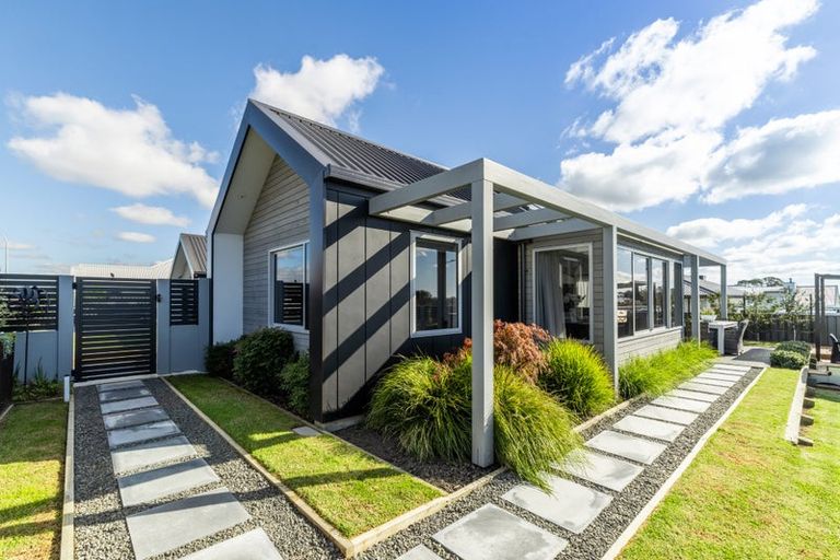 Photo of property in 143 Arataki Road, Havelock North, 4130