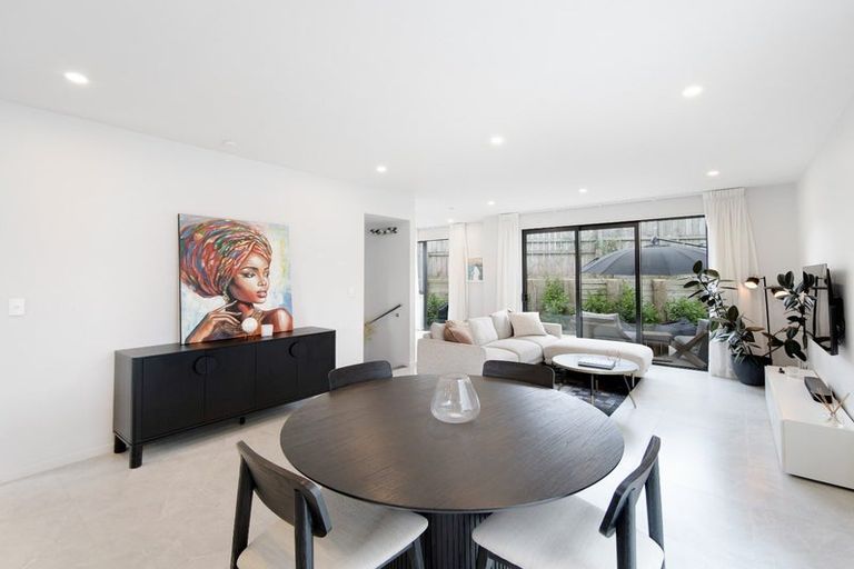 Photo of property in 6d Bacot Place, Howick, Auckland, 2014