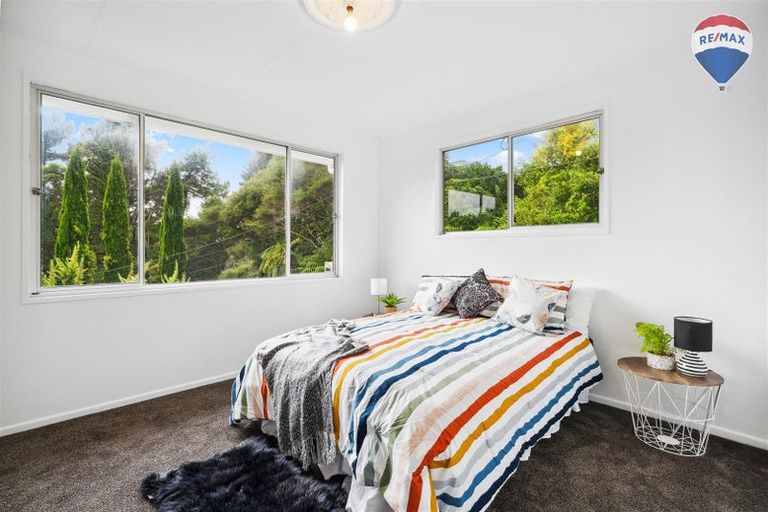 Photo of property in 35 August Street, Stokes Valley, Lower Hutt, 5019