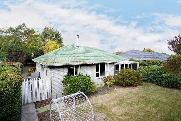 Photo of property in 3 Delph Street, Avonhead, Christchurch, 8042