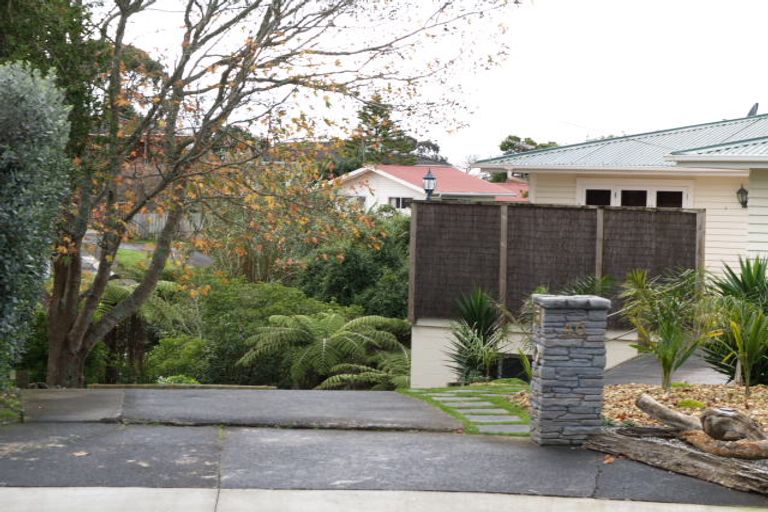 Photo of property in 46 Trelawn Place, Cockle Bay, Auckland, 2014