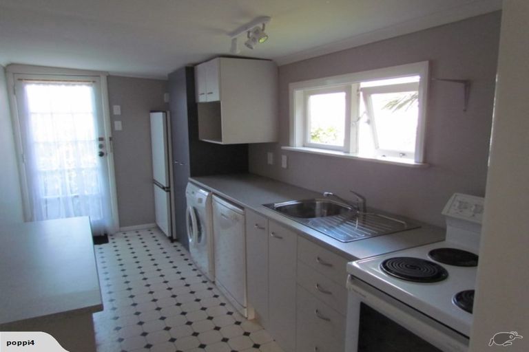 Photo of property in 17 Bidwill Street, Mount Cook, Wellington, 6021