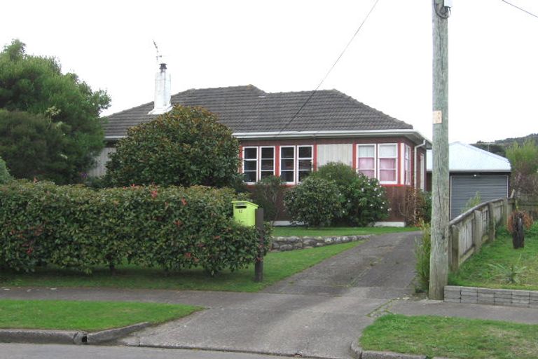 Photo of property in 12 Norris Grove, Taita, Lower Hutt, 5011