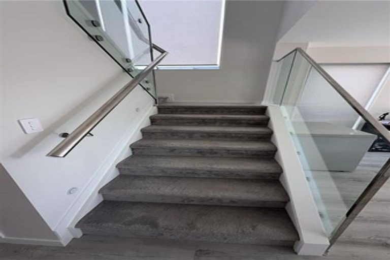 Photo of property in 16 Kapehu Road, Silverdale, 0932