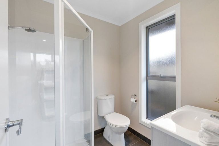 Photo of property in 4 Pohatu Lane, Otaki, 5512