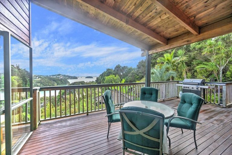 Photo of property in 39 Point Veronica Drive, Opua, 0200