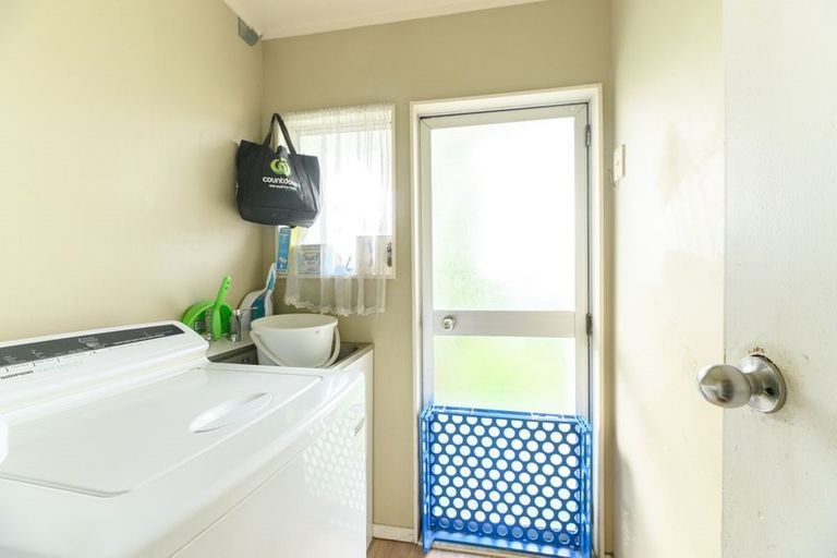 Photo of property in 12 Serrano Place, Clover Park, Auckland, 2023