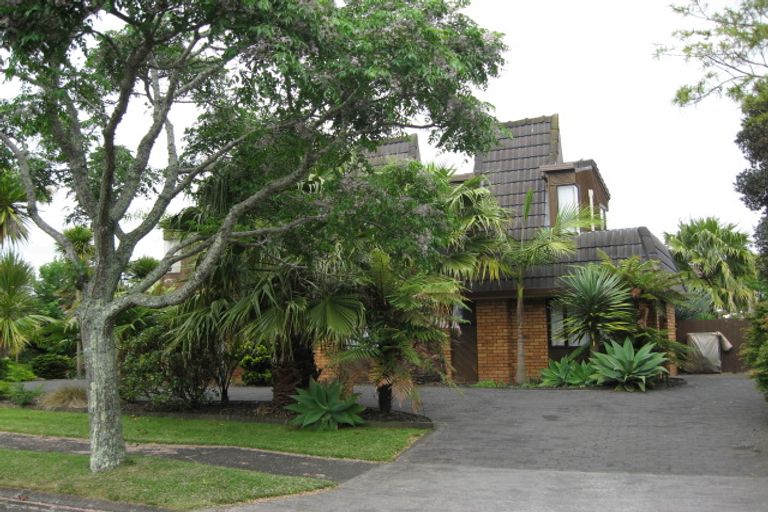 Photo of property in 5 Reynard Terrace, Conifer Grove, Takanini, 2112