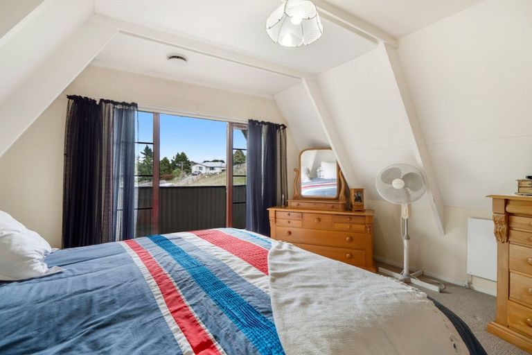 Photo of property in 11 Roxby Street, South Hill, Oamaru, 9400