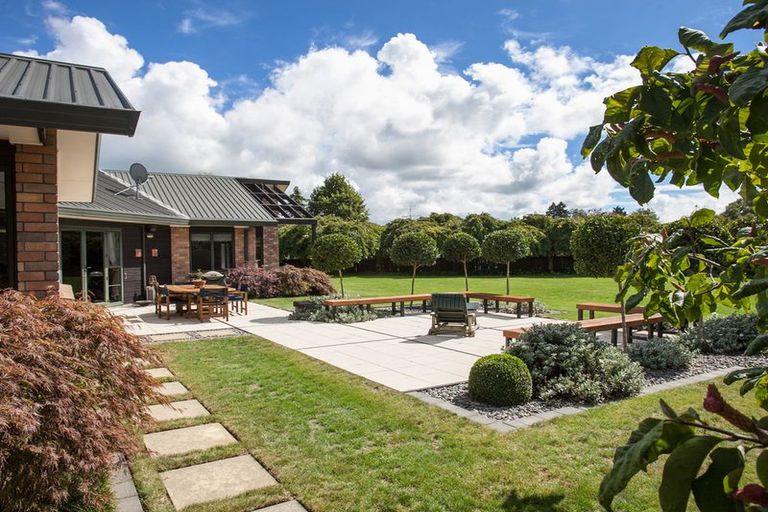 Photo of property in 14 Cowley Drive, Leamington, Cambridge, 3432