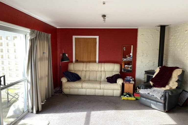 Photo of property in 1 Albatross Road, Red Beach, 0932