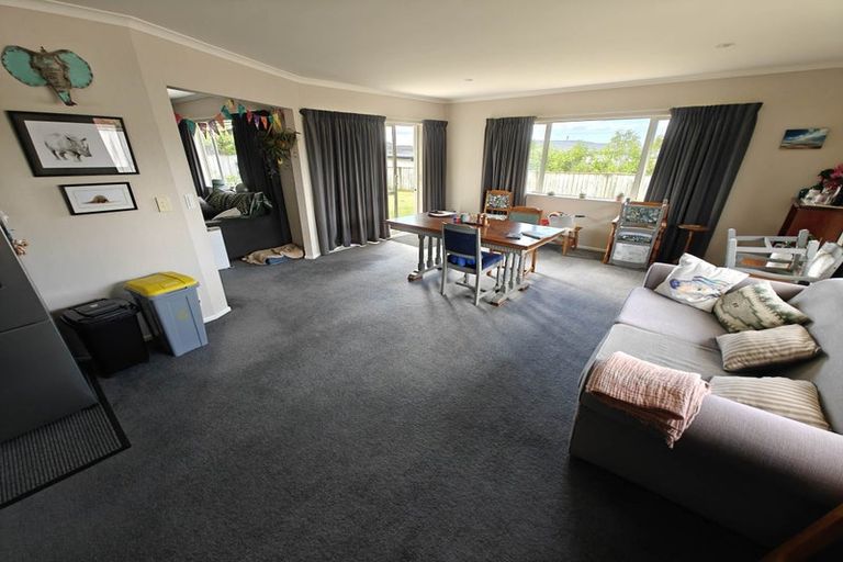 Photo of property in 167 Pacific Drive, Fitzherbert, Palmerston North, 4410