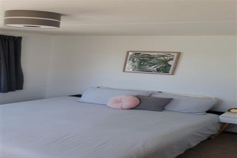 Photo of property in 76 Kotuku Street, Elsdon, Porirua, 5022