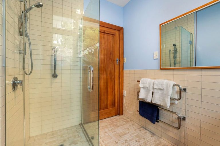 Photo of property in 40 Saint Andrews Hill Road, Mount Pleasant, Christchurch, 8081