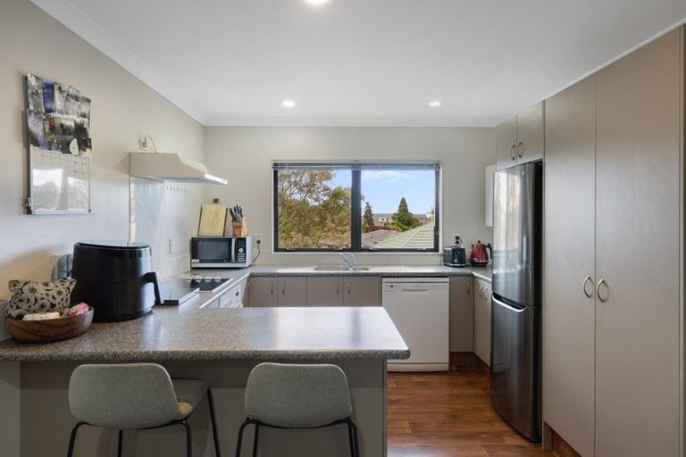Photo of property in 2 Dowman Place, Te Puke, 3119