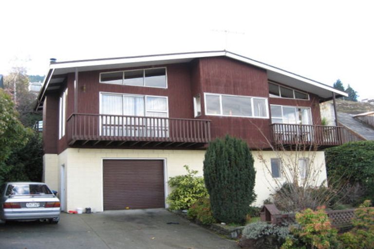 Photo of property in 8 Earnslaw Terrace, Queenstown, 9300