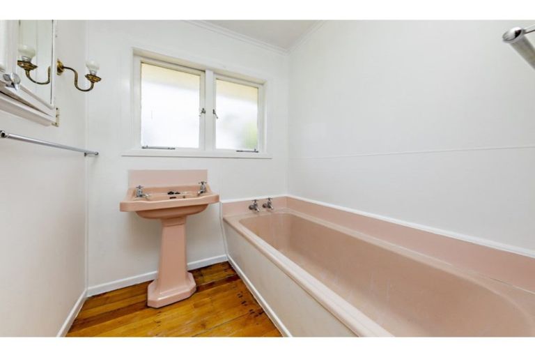 Photo of property in 43a Carruth Road, Papatoetoe, Auckland, 2025