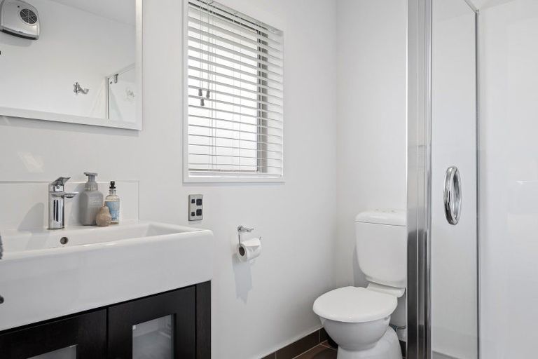 Photo of property in 6 Ambrose Place, Rangiora, 7400