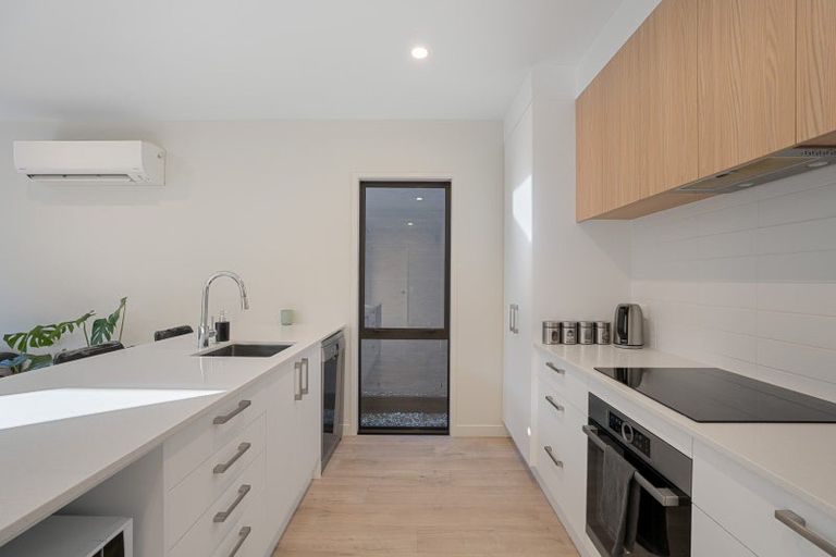 Photo of property in 40 Mulholland Drive, Jacks Point, 9371