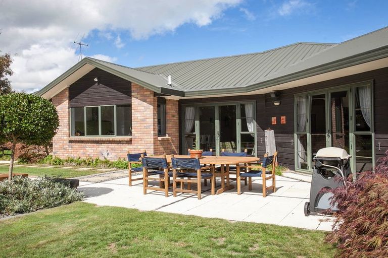 Photo of property in 14 Cowley Drive, Leamington, Cambridge, 3432