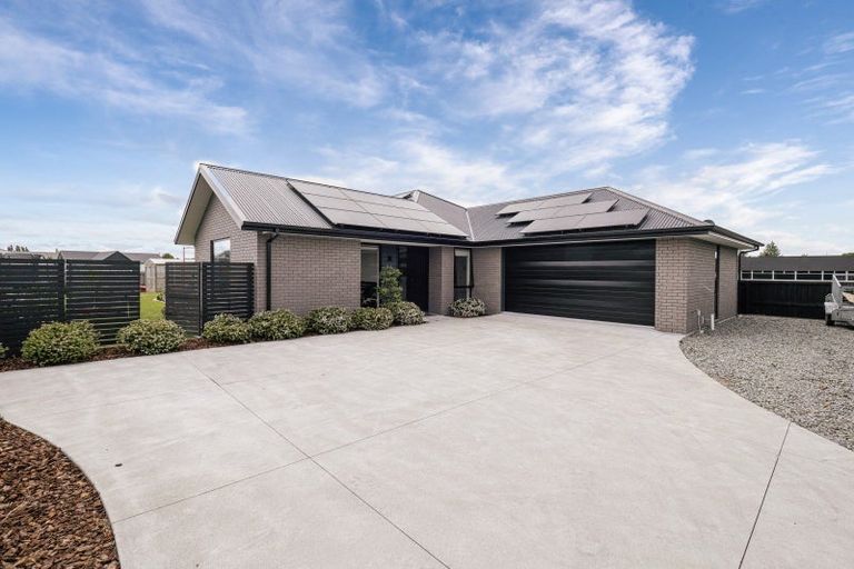Photo of property in 5 Roxburgh Place, Tinwald, Ashburton, 7700