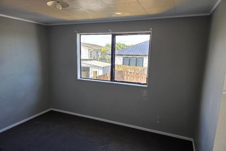 Photo of property in 2/162 Finlayson Avenue, Clendon Park, Auckland, 2103