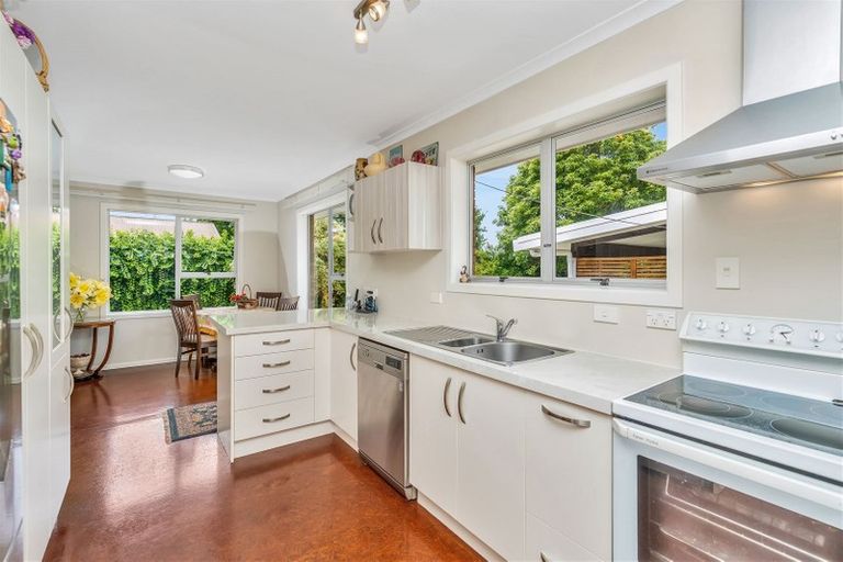 Photo of property in 11 Fiona Place, Dinsdale, Hamilton, 3204