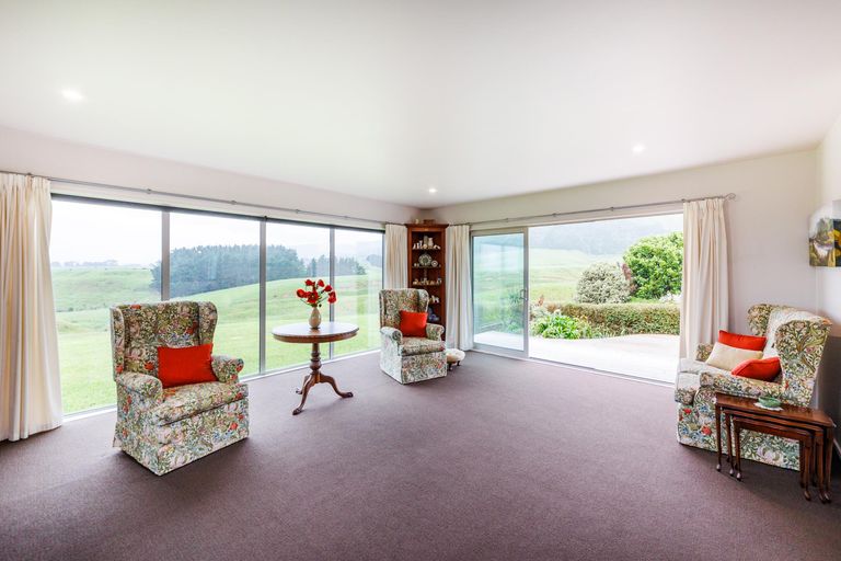 Photo of property in 26 Highland View Drive, Tokomaru, Palmerston North, 4474