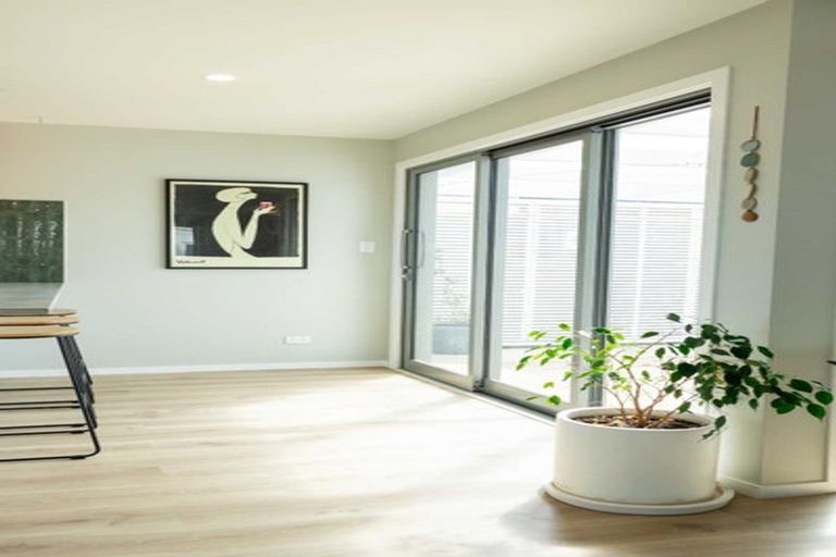 Photo of property in 12 Russell Street, Whanganui, 4500