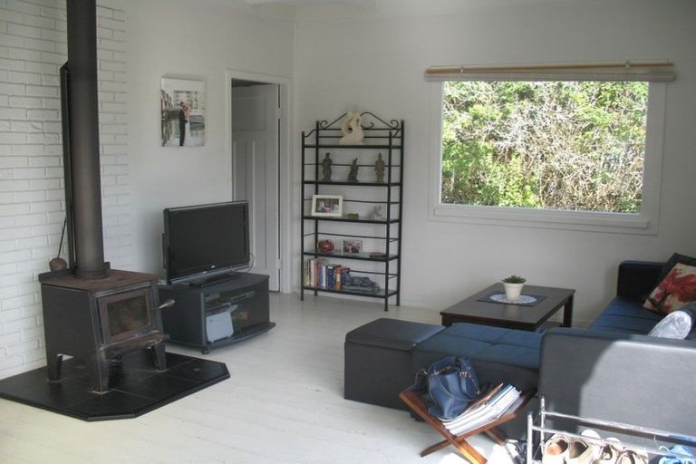 Photo of property in 265 One Tree Point Road, One Tree Point, 0118