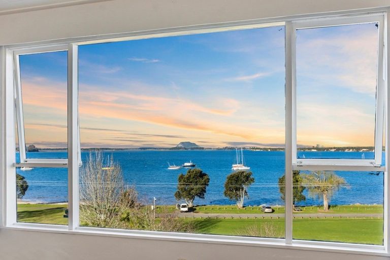 Photo of property in 39 Harbour View Road, Omokoroa, 3114