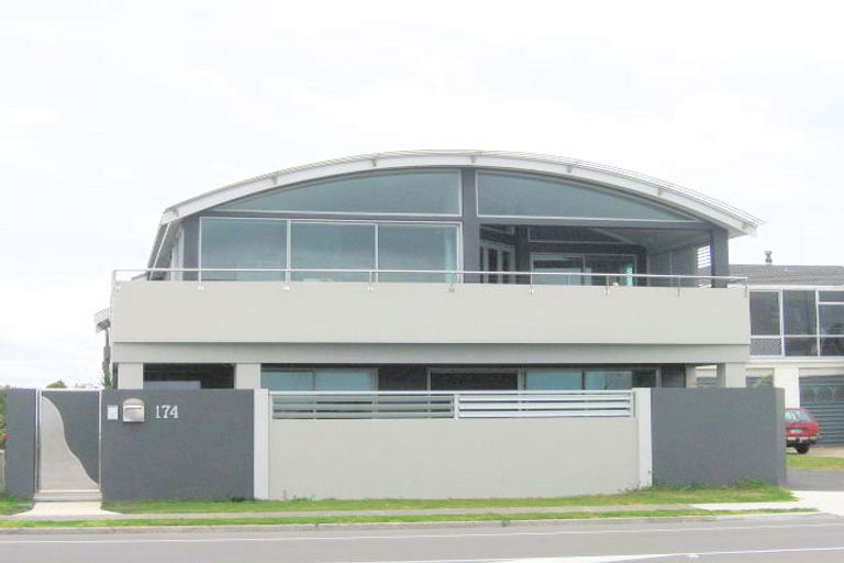 Photo of property in 174 Marine Parade, Mount Maunganui, 3116