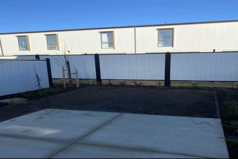 Photo of property in 11 Ara Kataraina, Mangere, Auckland, 2022