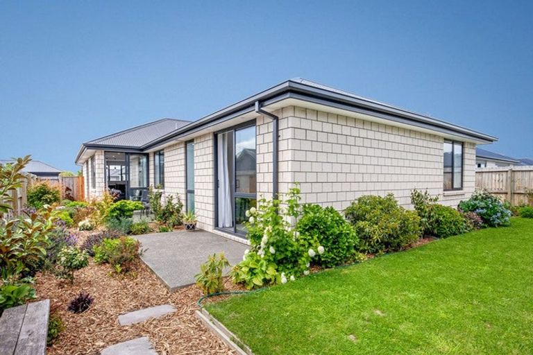 Photo of property in 5 Oscar Lane, Rolleston, 7615