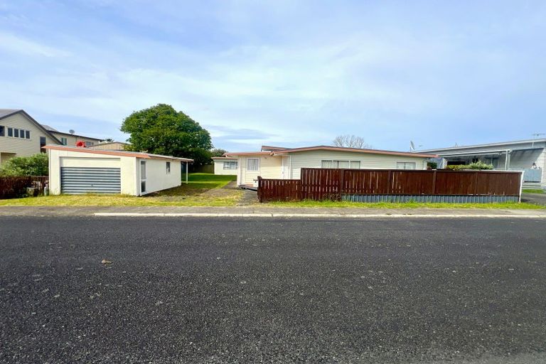 Photo of property in 2 School Road, Whitianga, 3510