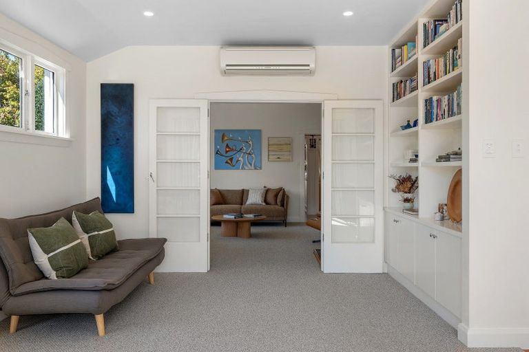 Photo of property in 159 Weston Road, St Albans, Christchurch, 8052
