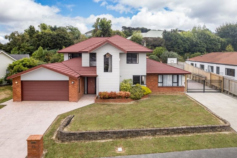 Photo of property in 14 Bowman Place, Whitby, Porirua, 5024