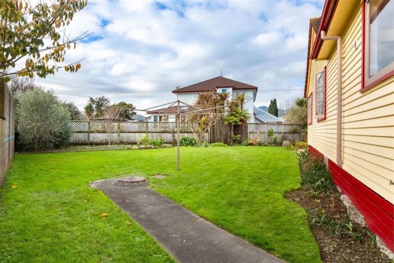 Photo of property in 28 Dyer Street, Epuni, Lower Hutt, 5011