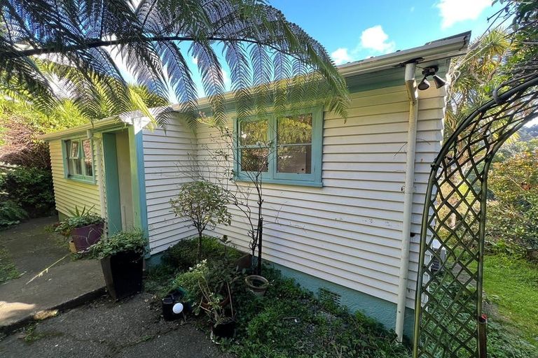Photo of property in 48 Victory Avenue, Karori, Wellington, 6012