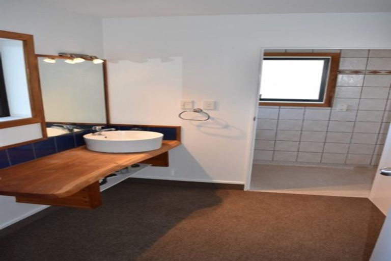 Photo of property in 8 Brenton Place, Whangamata, 3691